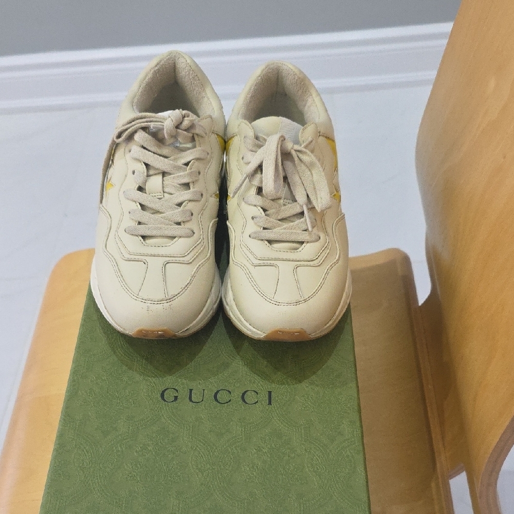 Gucci Beige Sneakers